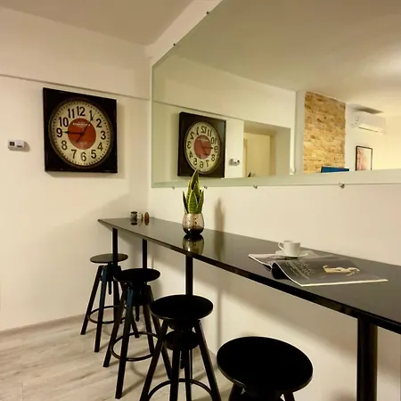 Appartement The Easy - Spacious 2br Boekarest