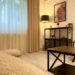 The Easy - Spacious 2br 布加勒斯特