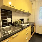 The Easy - Spacious 2br