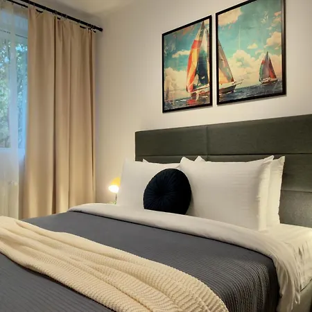 The Easy - Spacious 2br * Bucarest