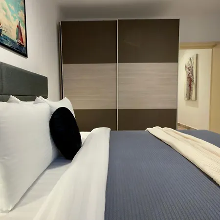The Easy - Spacious 2br Apartman Bukarest
