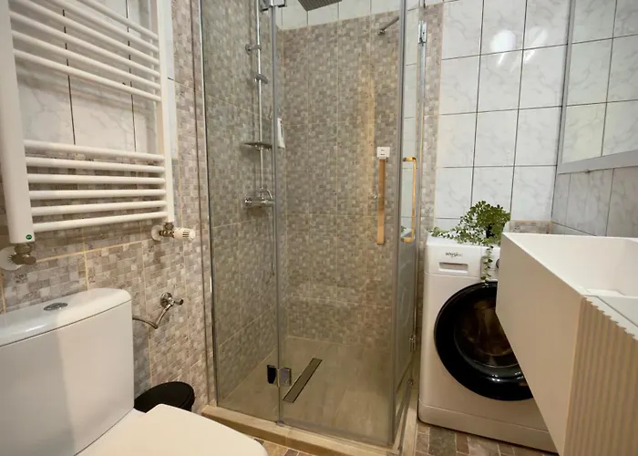 The Easy - Spacious 2br Bukarest