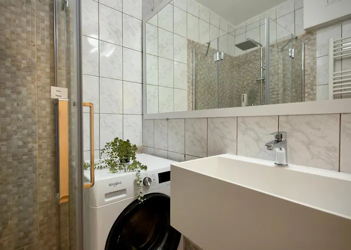 The Easy - Spacious 2br *