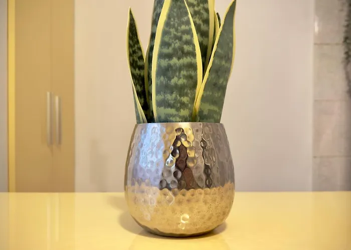 The Easy - Spacious 2br Bukarest