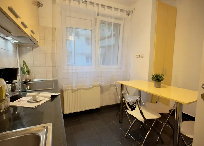 아파트 The Easy - Spacious 2br *